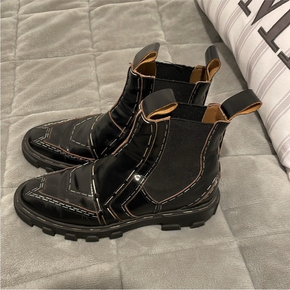 BALENCIAGA SMOOTH CALF LEATHER STITCH EMBROIDERED BOOTS - Picture 6 of 8